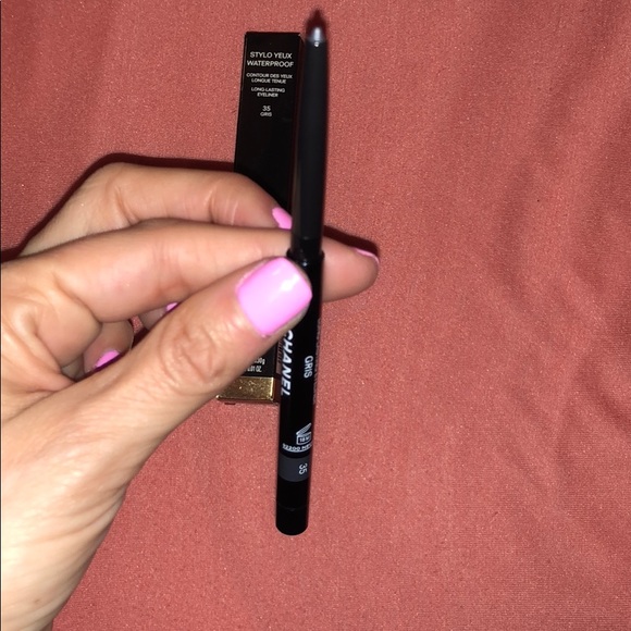 Nwt Gris 35 Eyeliner Nwt